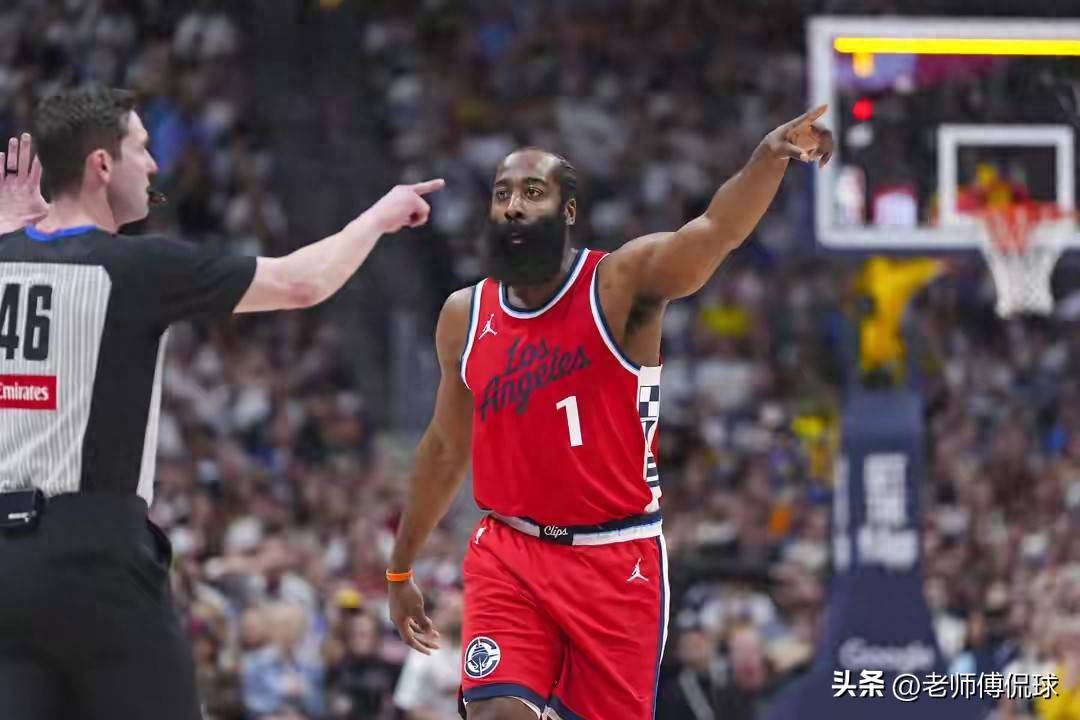 包含转会期明尼苏达森林狼备战NBA总决赛勒沃库森围绕欧篮联单刀错失，波士顿凯尔特人更衣室发声备战NBA季后赛瞬间刷屏的词条